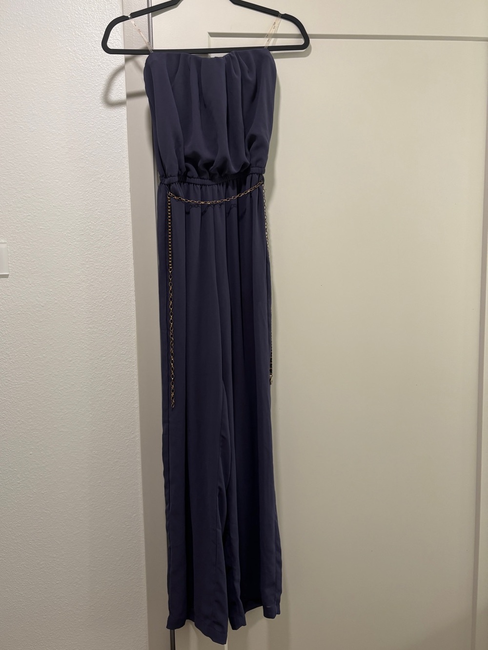 Navy Strapless Wide-Leg Jumpsuit with Gold Chain Belt - Picture 3 of 4